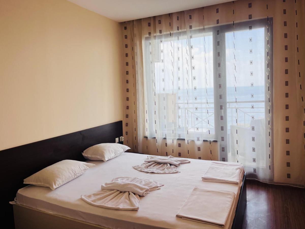 Sea View Rental Front Beach Golden Sands Ngoại thất bức ảnh