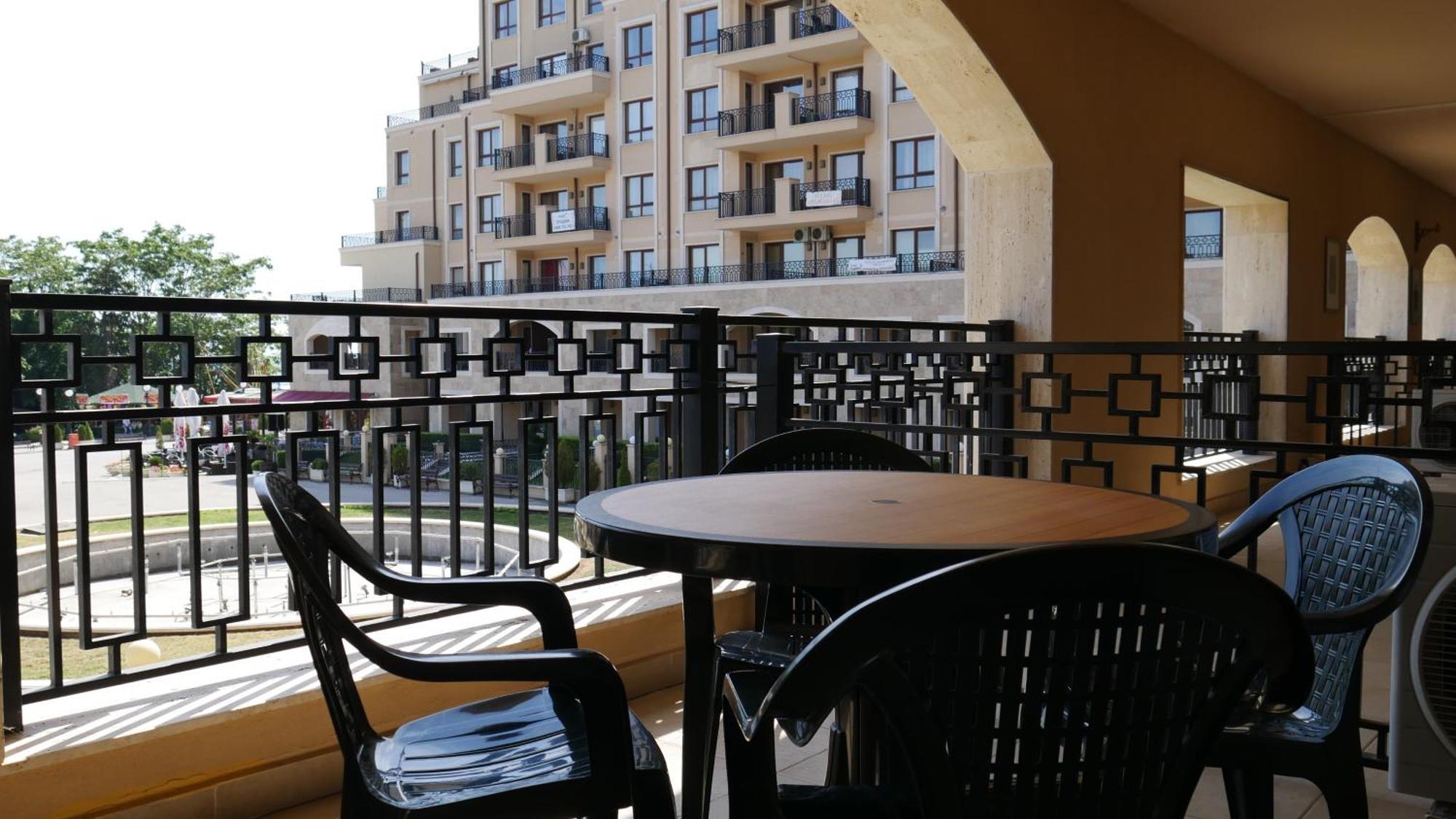 Sea View Rental Front Beach Golden Sands Phòng bức ảnh